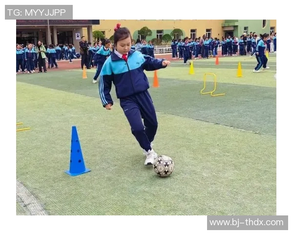 学足球的乐趣与挑战让我收获友谊与成长的精彩旅程