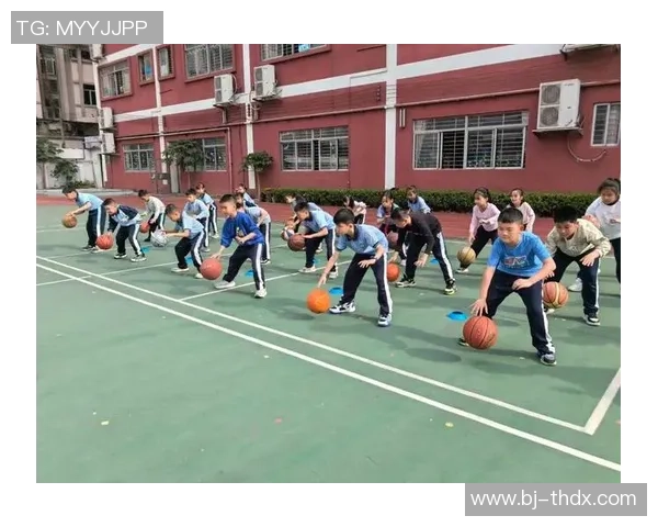 女孩子参加篮球课程的多重益处与成长体验探讨 女孩子参加篮球课程的多重益处与成长体验探讨